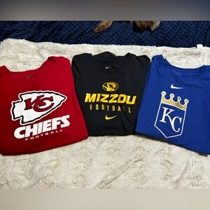 Men’s 2XL long-sleeved T-shirts